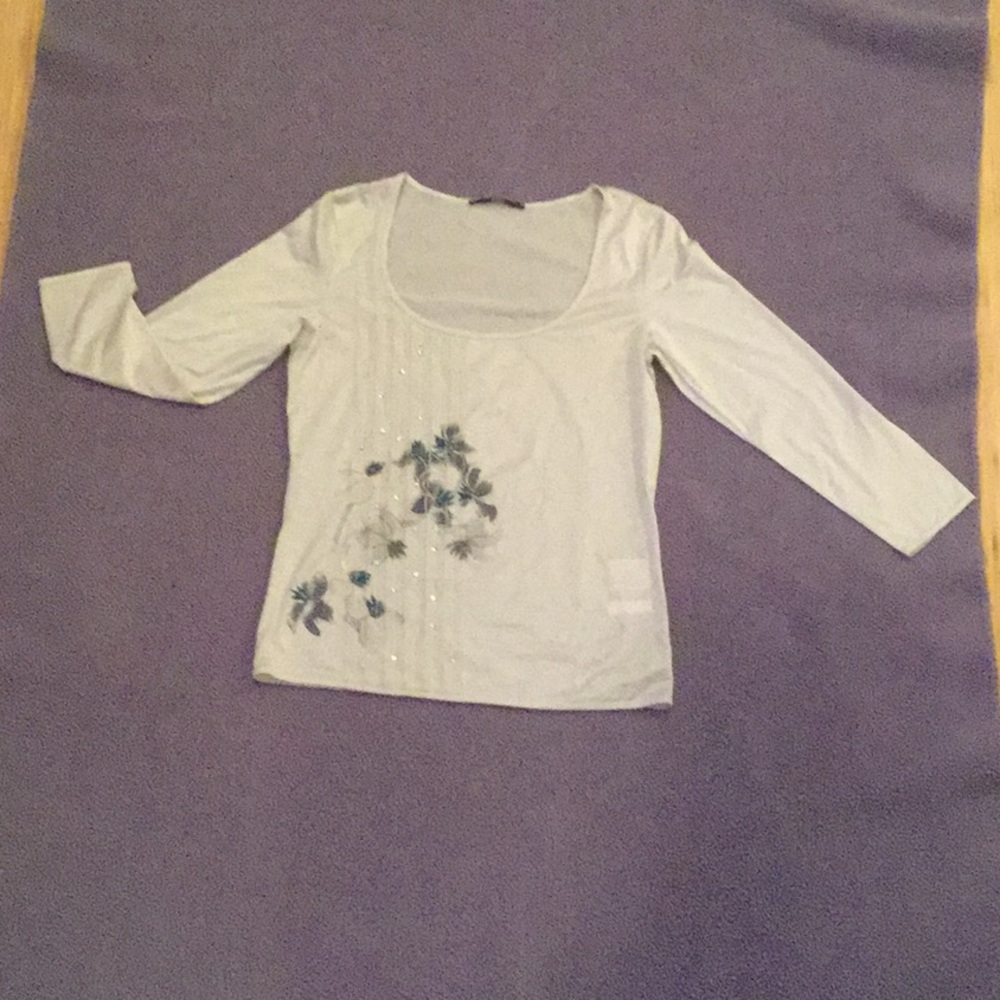 Women’s t-shirt
